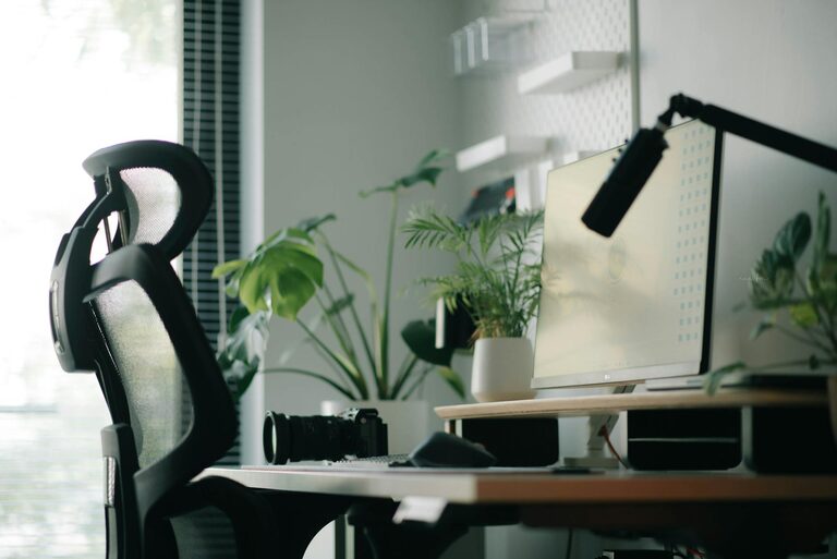Tips for Creating a Cozy and Productive Home Office Space
